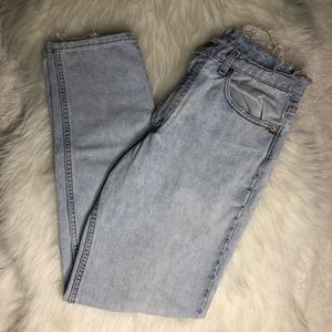 Levi 550 Vintage Distressed Jeans